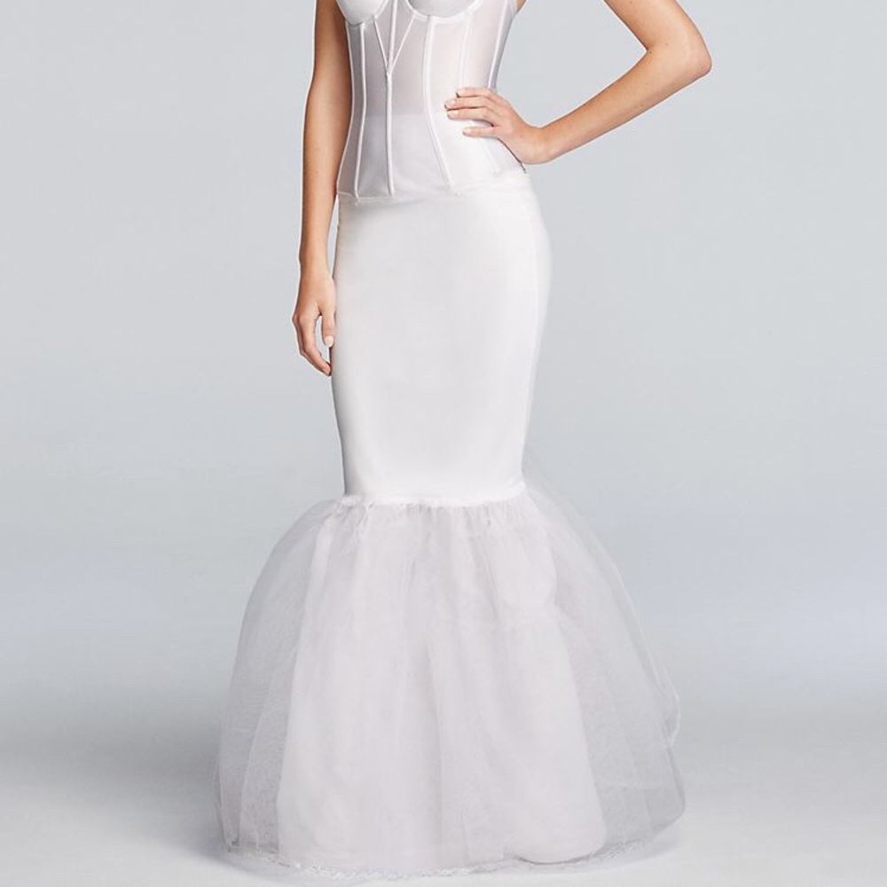 Wedding Trumpet Silhouette Slip